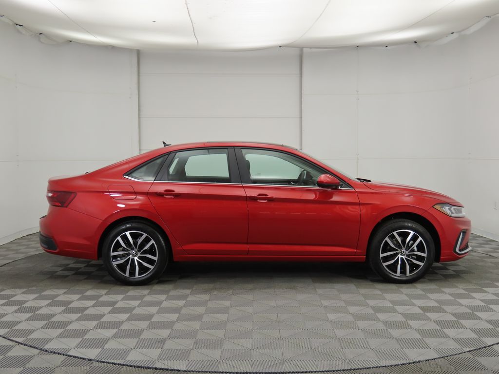 2025 Volkswagen Jetta SE 5