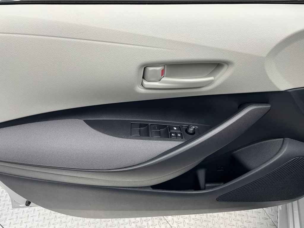 Thumbnail: 2025 Toyota Corolla - 9