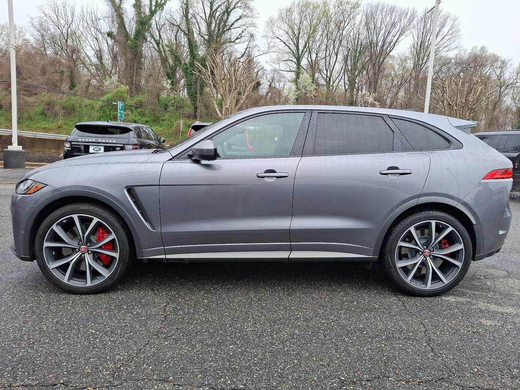 2020 Jaguar F-Pace SVR 8