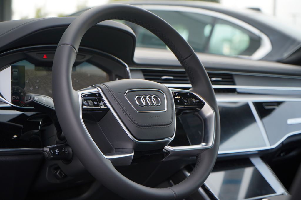 2025 Audi A8 L 55 8