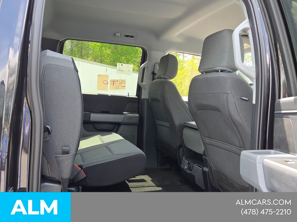 Used 2025 Black Ford XLT image 16