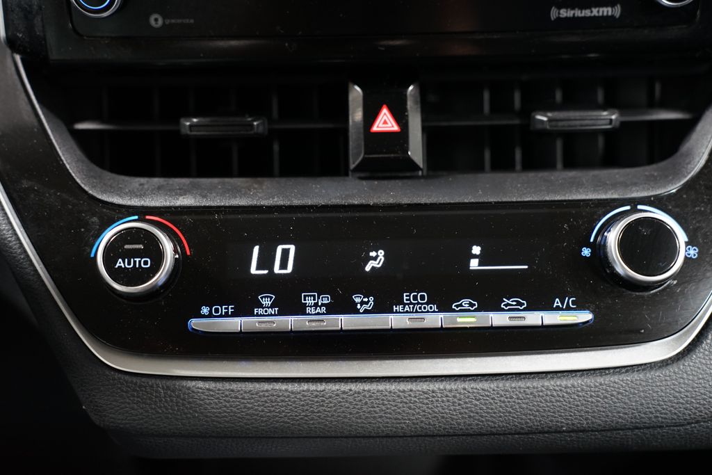 2021 Toyota Corolla LE 19