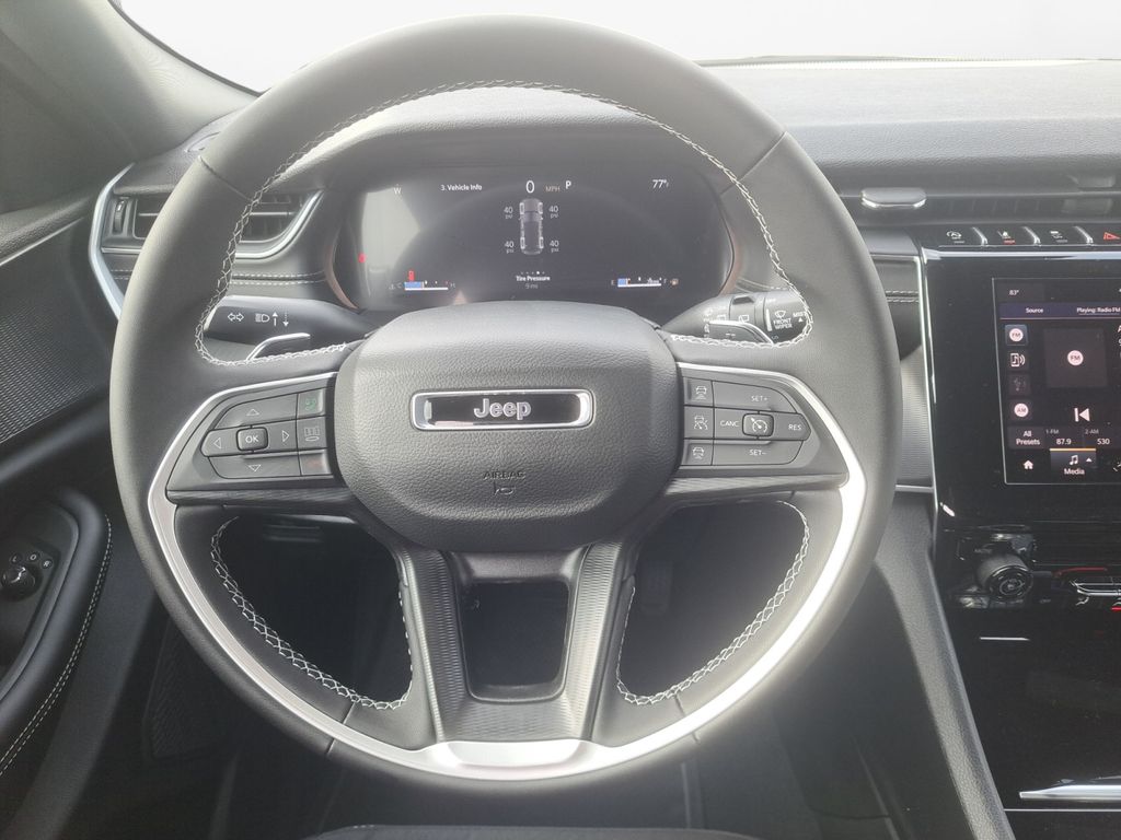 New Car 2025 Jeep Grand Cherokee  Laredo For Sale Under $40,000 In Austin, Texas