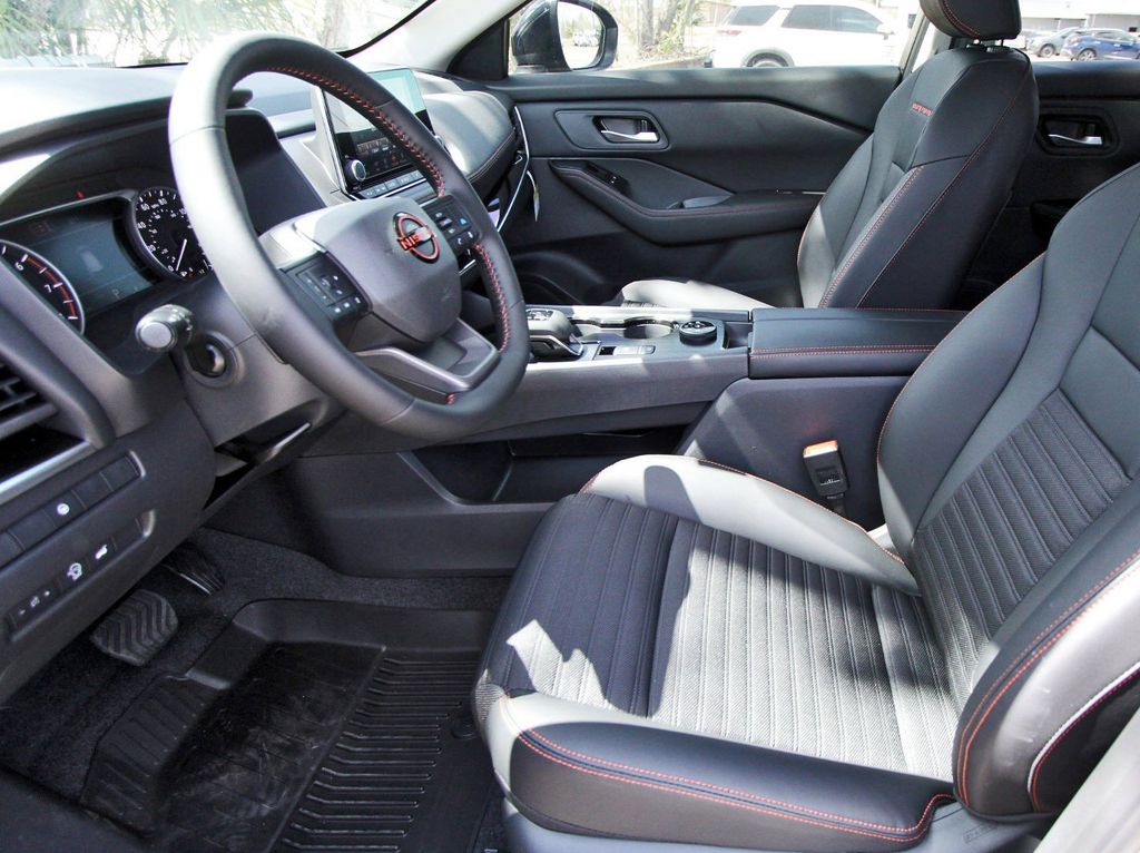 2026 Nissan Rogue Rock Creek - 5