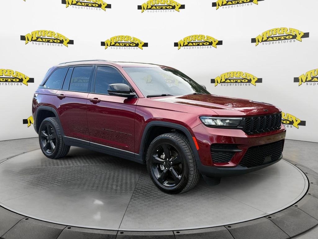 2023 Velvet Red Pearlcoat Jeep Grand Cherokee Altitude X 4X4 SUV