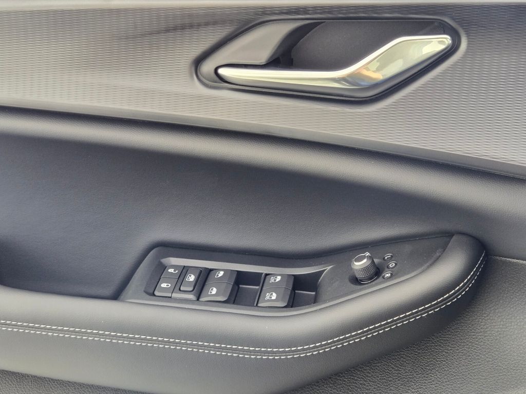 new 2025 Jeep Grand Cherokee L car, priced at $34,375