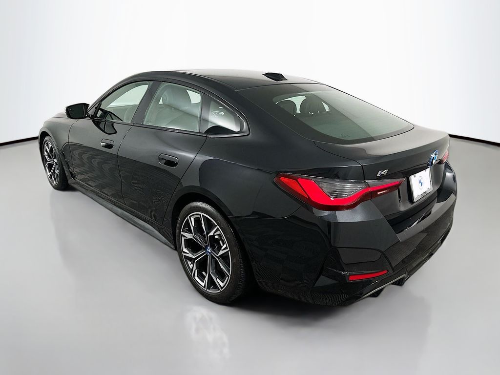 Thumbnail: 2022 BMW i4 - 7