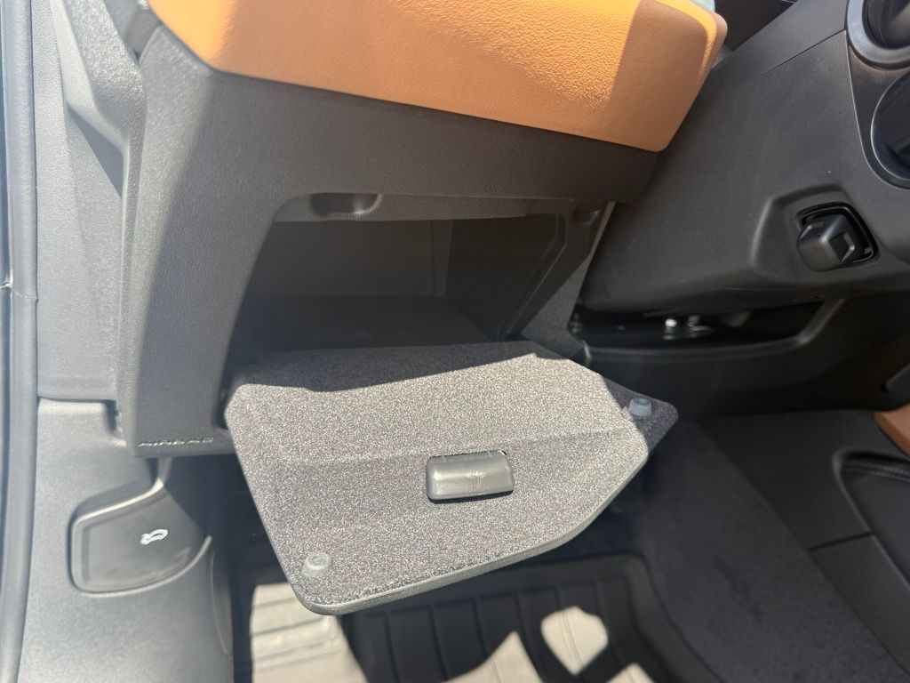 New 2025 White Audi 2.0T Premium image 63