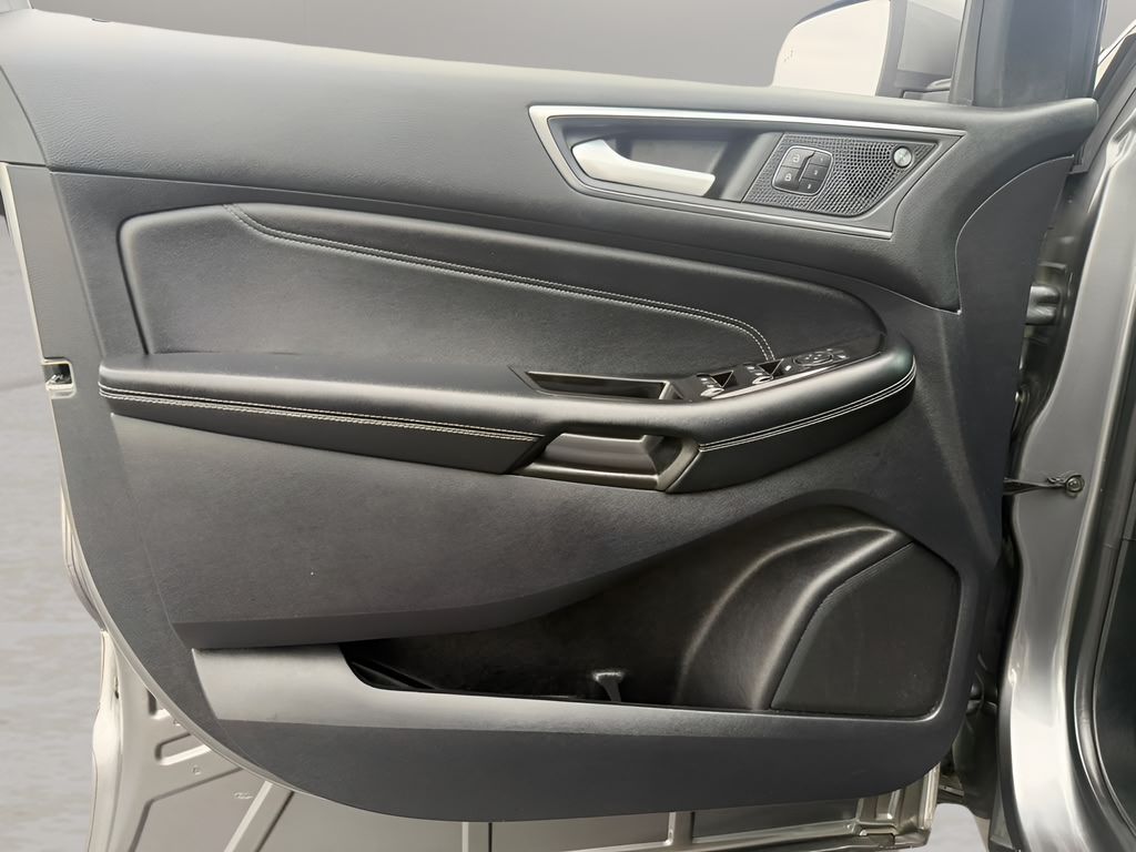 Used 2022 Ford Edge SUV