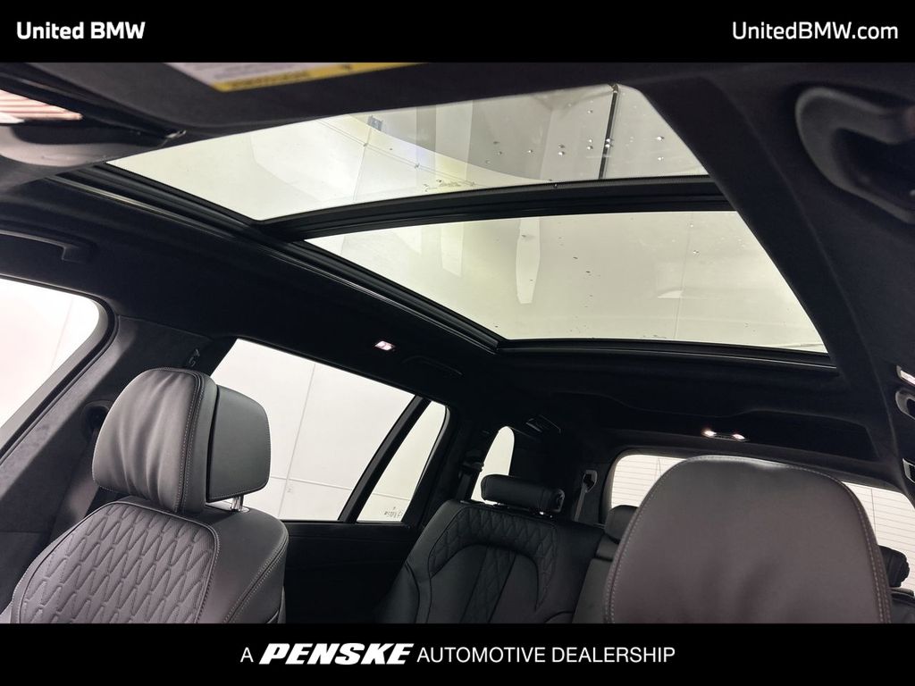 Thumbnail: 2026 BMW X7 - 20