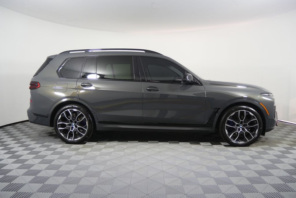 Thumbnail: 2023 BMW X7 - 2