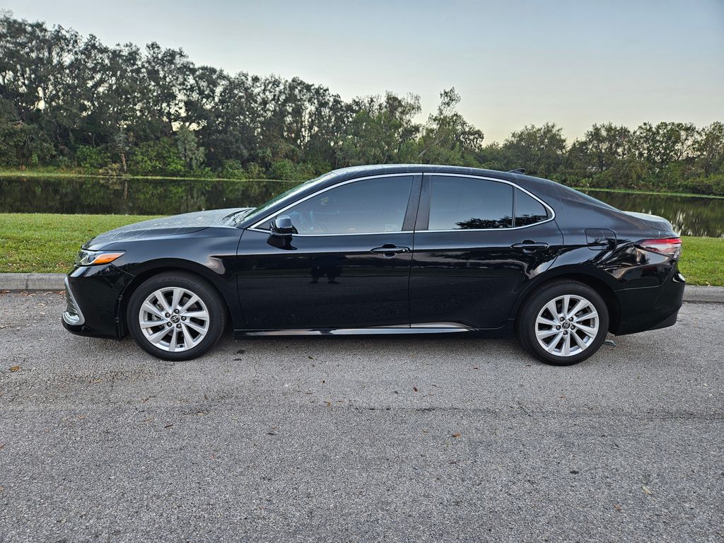 2023 Toyota Camry LE 2