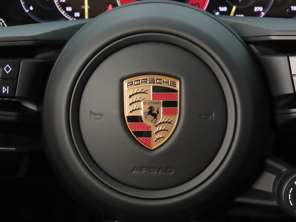 Thumbnail: 2026 Porsche 911 - 20