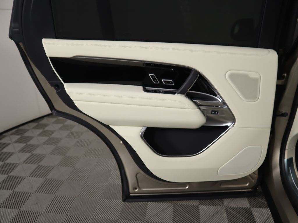 Thumbnail: 2026 Land Rover Range Rover - 28