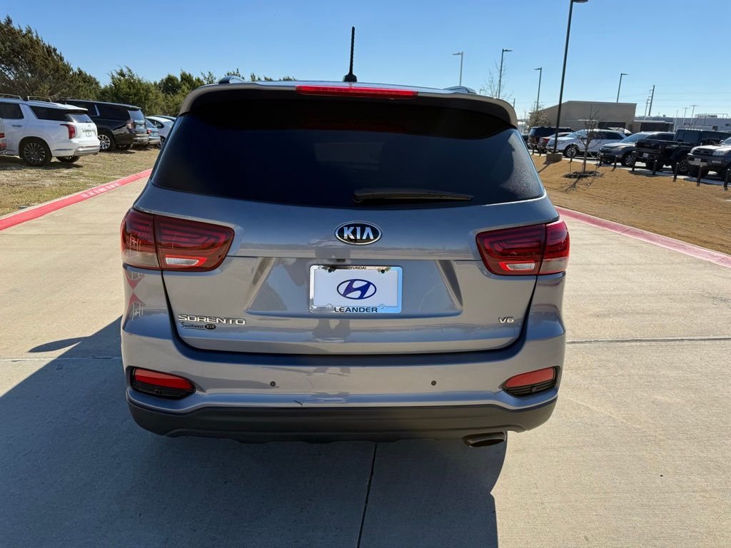 Thumbnail: 2020 Kia Sorento - 6