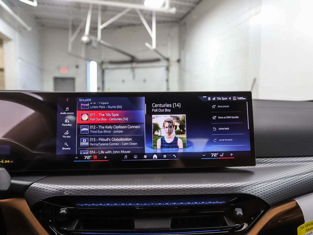 2025 BMW i4 M50 14