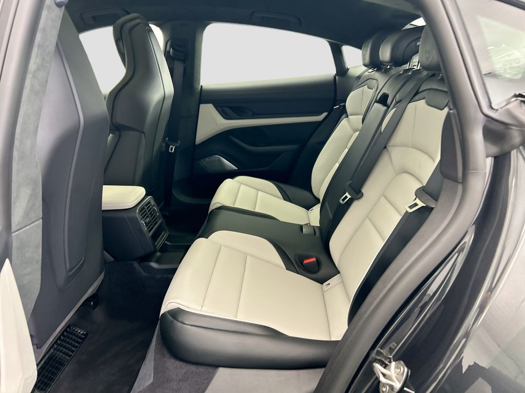 Thumbnail: 2026 Porsche Taycan - 19