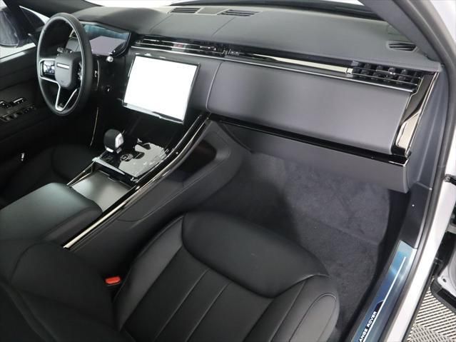 Thumbnail: 2026 Land Rover Range Rover Sport - 19