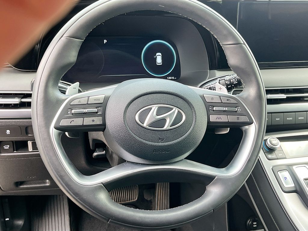 Used 2025 Green Hyundai Calligraphy image 11