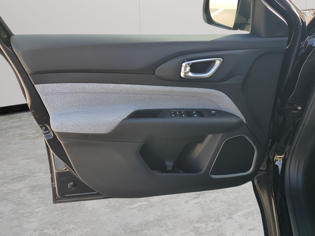 New 2026 Black Jeep Latitude image 26