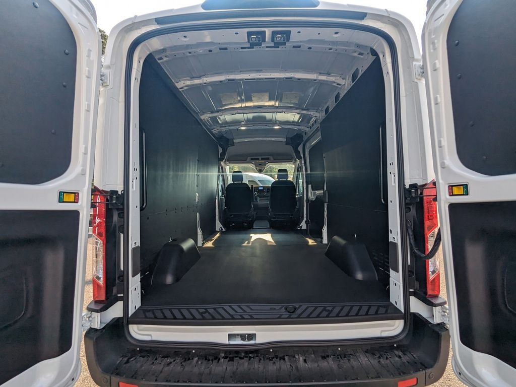 2025 Ford Transit 250
