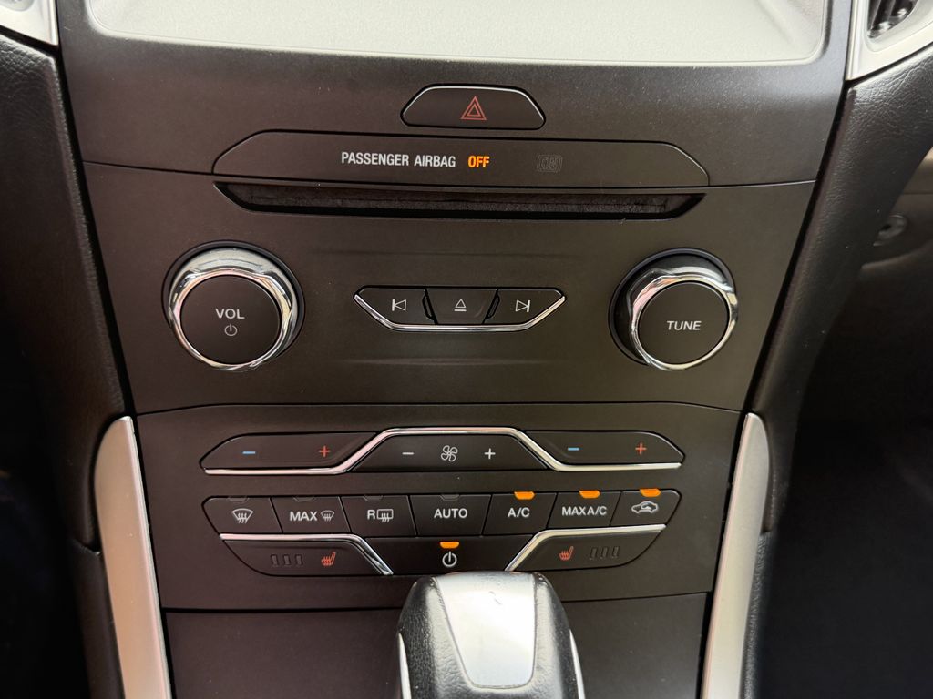 used 2015 Ford Edge car, priced at $9,692