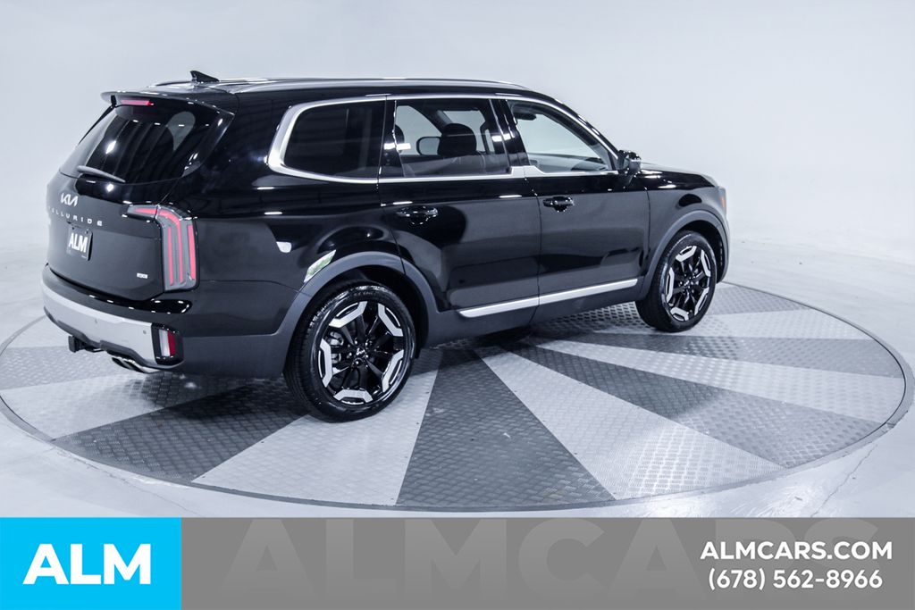 Used 2024 Black Kia EX image 10