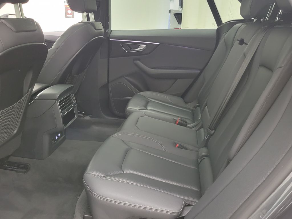 Thumbnail: 2019 Audi Q8 - 22