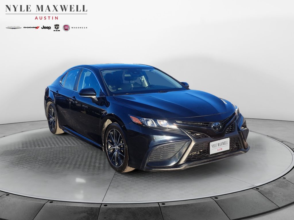 Used Car 2022 Toyota Camry  Se For Sale Under $25,000 In Austin, Texas