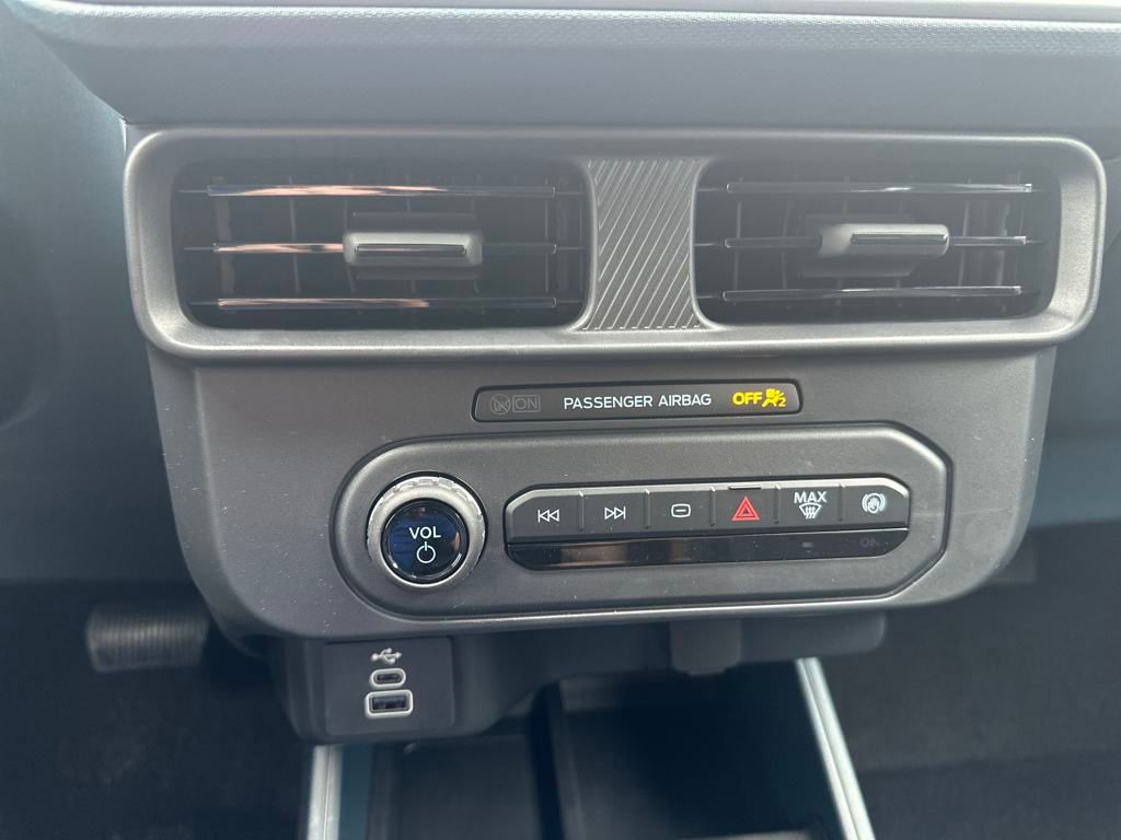 New 2025 Ford Maverick XL