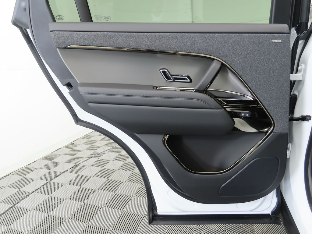 2025 Land Rover Range Rover Sport Dynamic 27