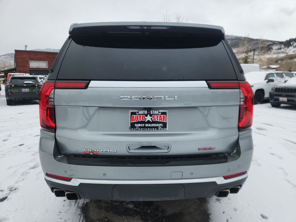 used 2025 GMC Yukon car, priced at $69,291