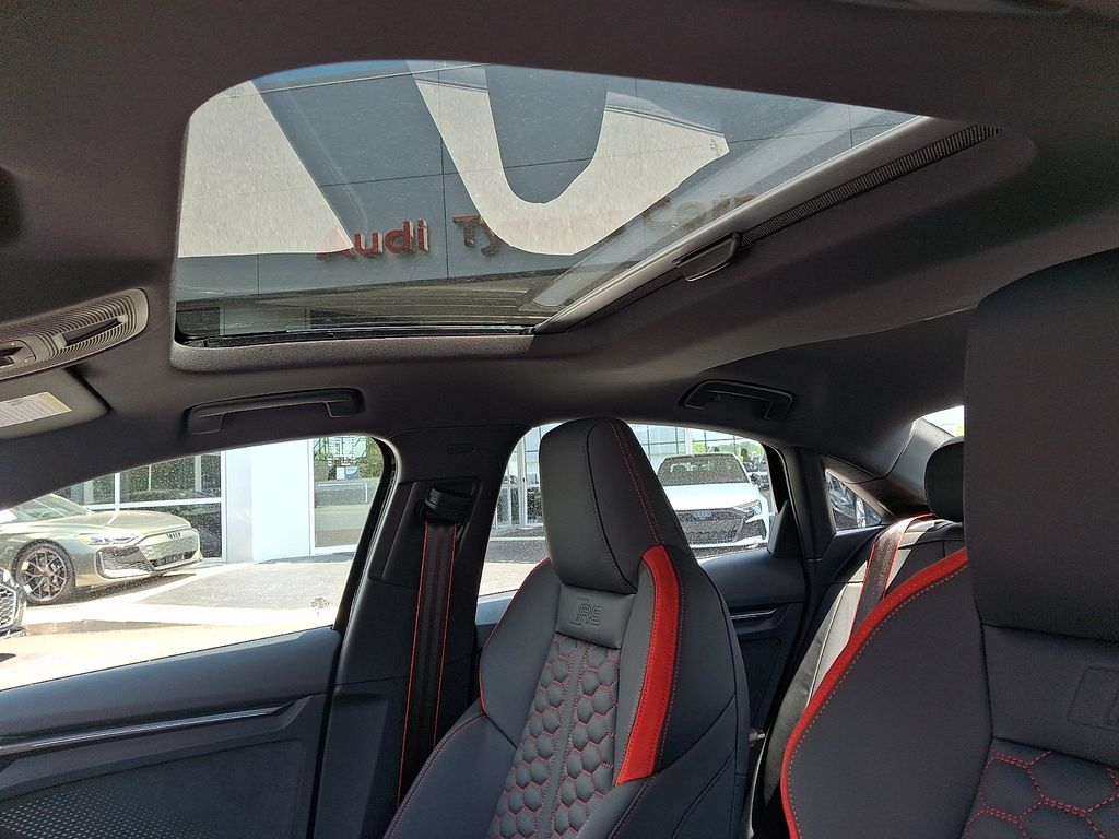 Thumbnail: 2026 Audi RS 3 - 11