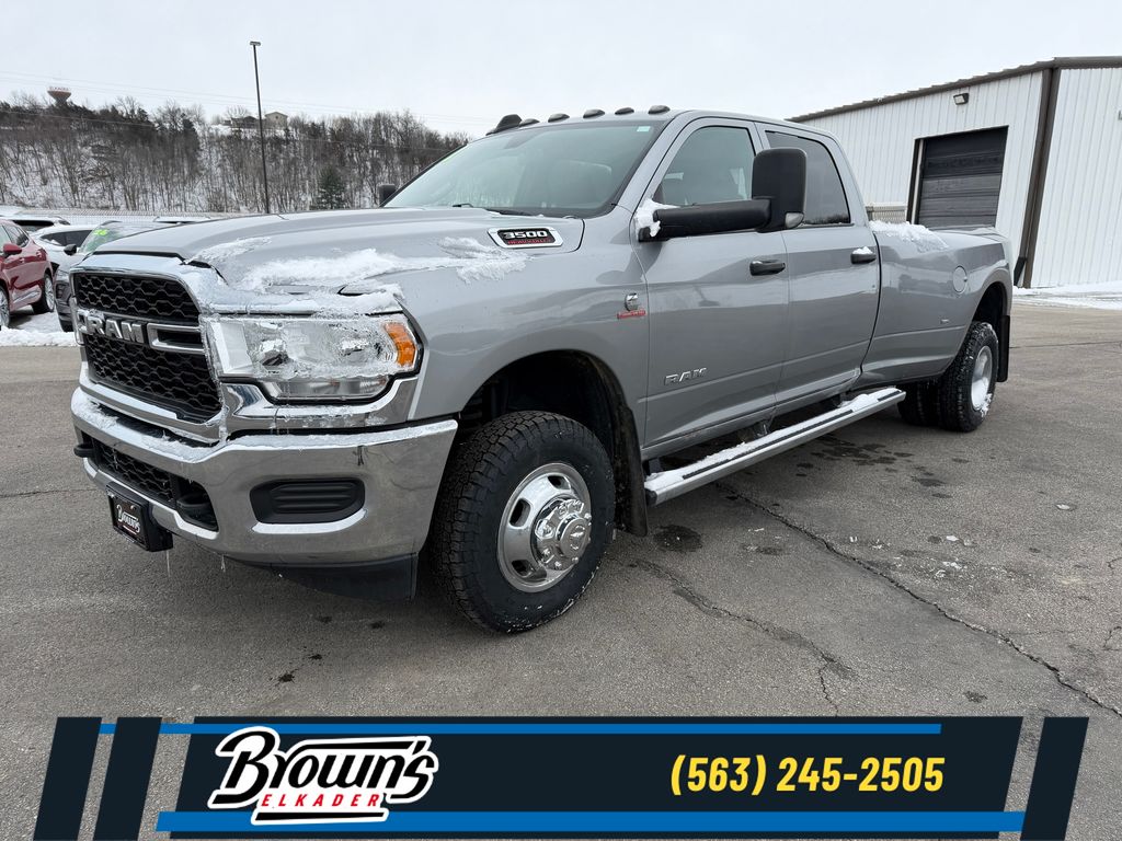 2022 RAM 3500 Tradesman Crew Cab LB DRW 4WD