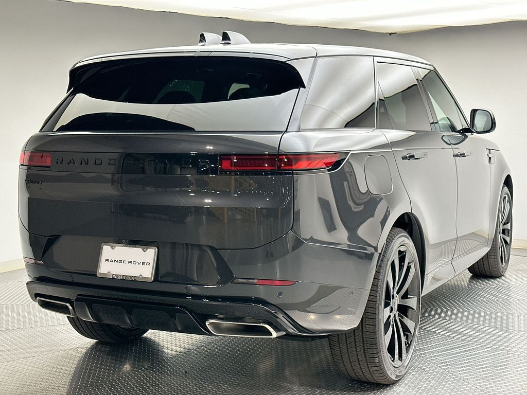 Thumbnail: 2027 Land Rover Range Rover Sport - 3