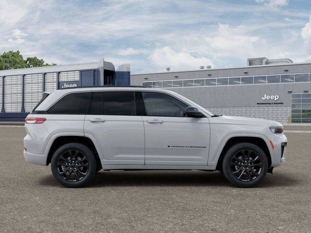New 2026 Jeep Grand Cherokee SUV