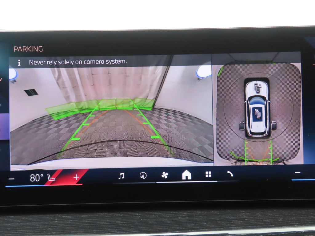 Thumbnail: 2026 BMW X5 - 15