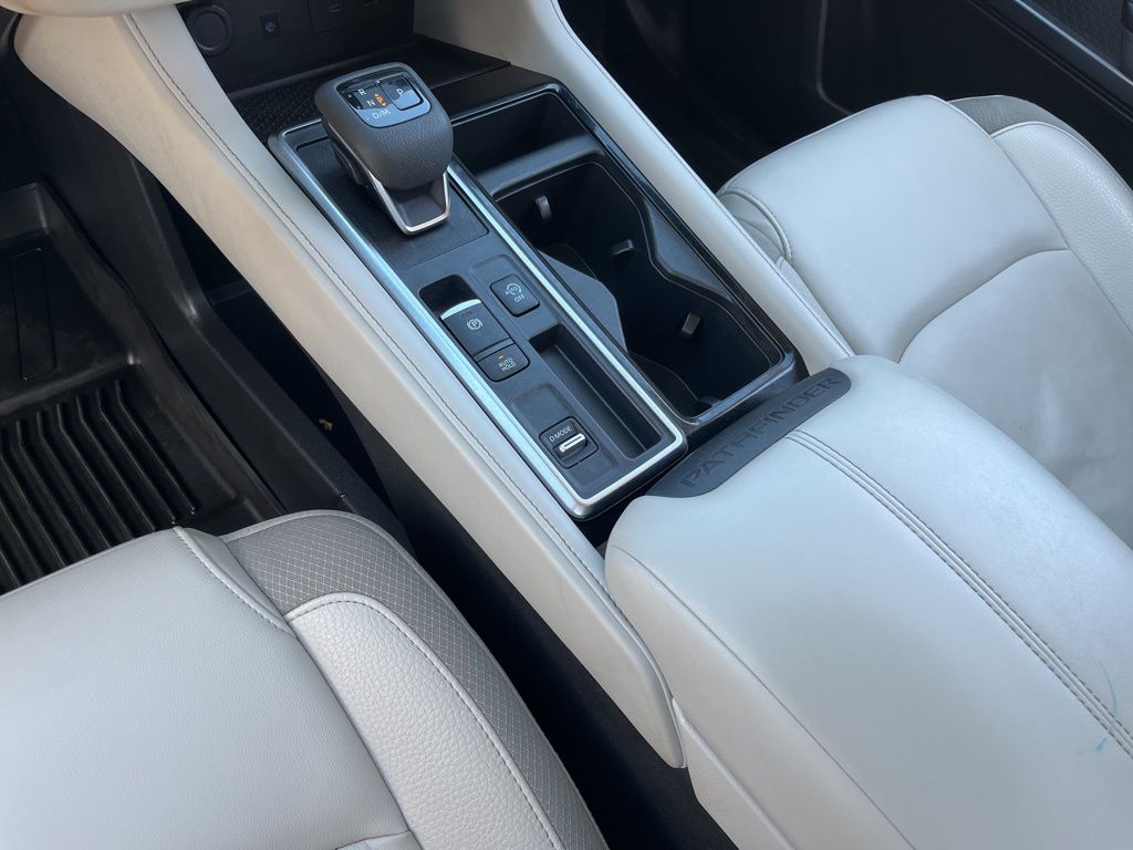 Thumbnail: 2024 Nissan Pathfinder - 20