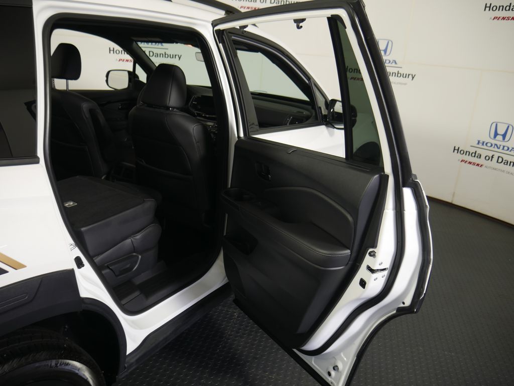 Thumbnail: 2022 Honda Passport - 8