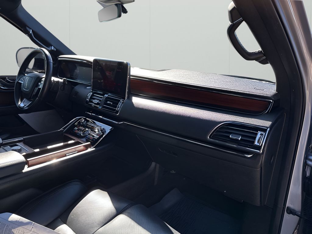 Used Car 2021 Lincoln Navigator  Reserve For Sale Under $50,000 In Austin, Texas