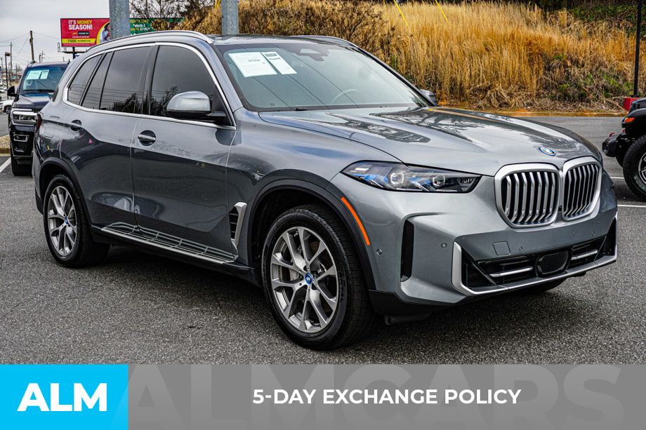 Used 2025 Gray BMW xDrive50e image 4