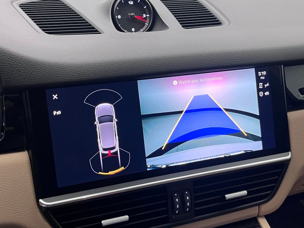 2022 Porsche Cayenne  18