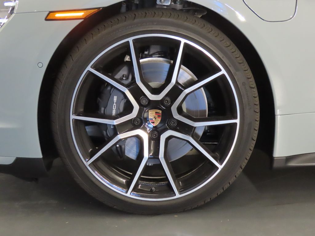 Thumbnail: 2026 Porsche Taycan - 11