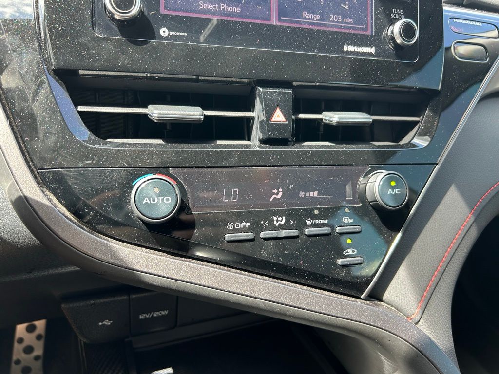 Thumbnail: 2021 Toyota Camry - 26