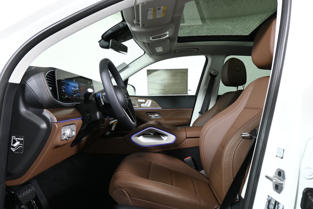 Thumbnail: 2026 Mercedes-Benz GLE - 3