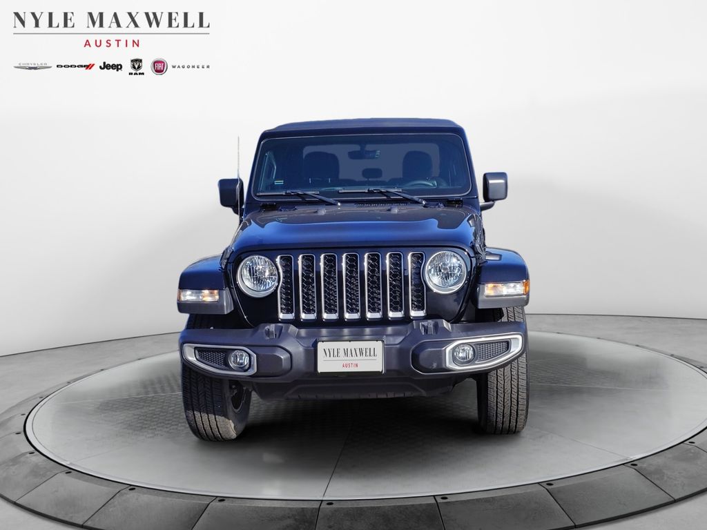Used Car 2023 Jeep Gladiator  Overland For Sale Under $30,000 In Austin, Texas
