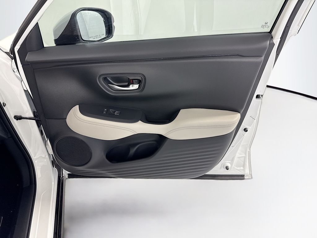 Thumbnail: 2027 Honda HR-V - 25