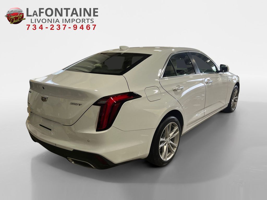 2023 Cadillac CT4 Luxury 7