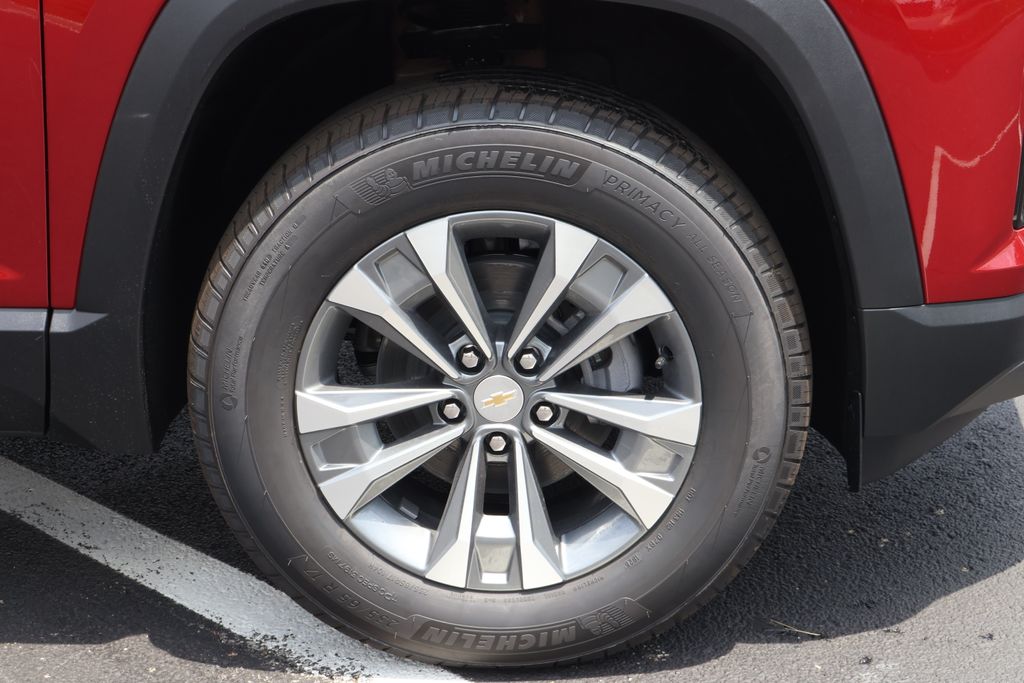 Thumbnail: 2027 Chevrolet Equinox - 11