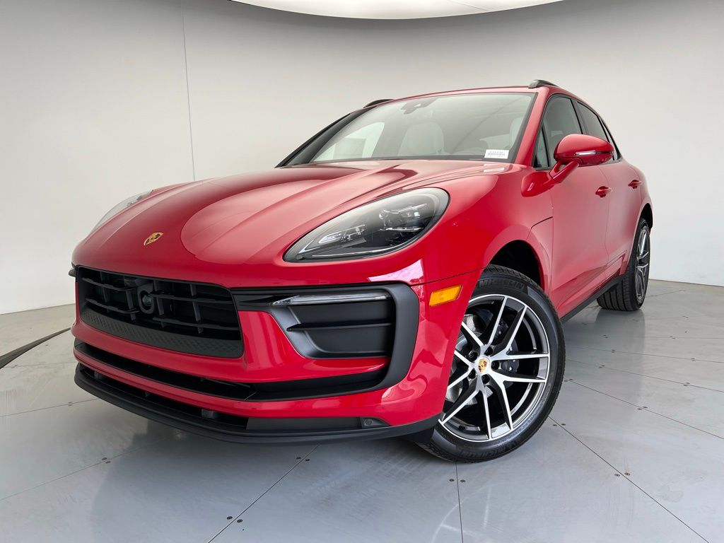 Thumbnail: 2025 Porsche Macan - 1